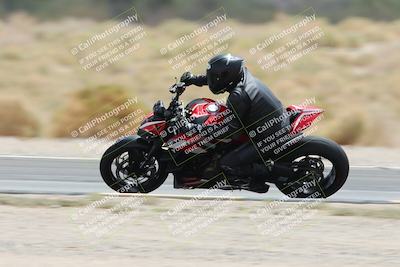 media/May-05-2025-Moto Forza (Mon) [[3c1838c5e5]]/2-B Group/Session 3 (Panning Test Turn 14 Inside)/